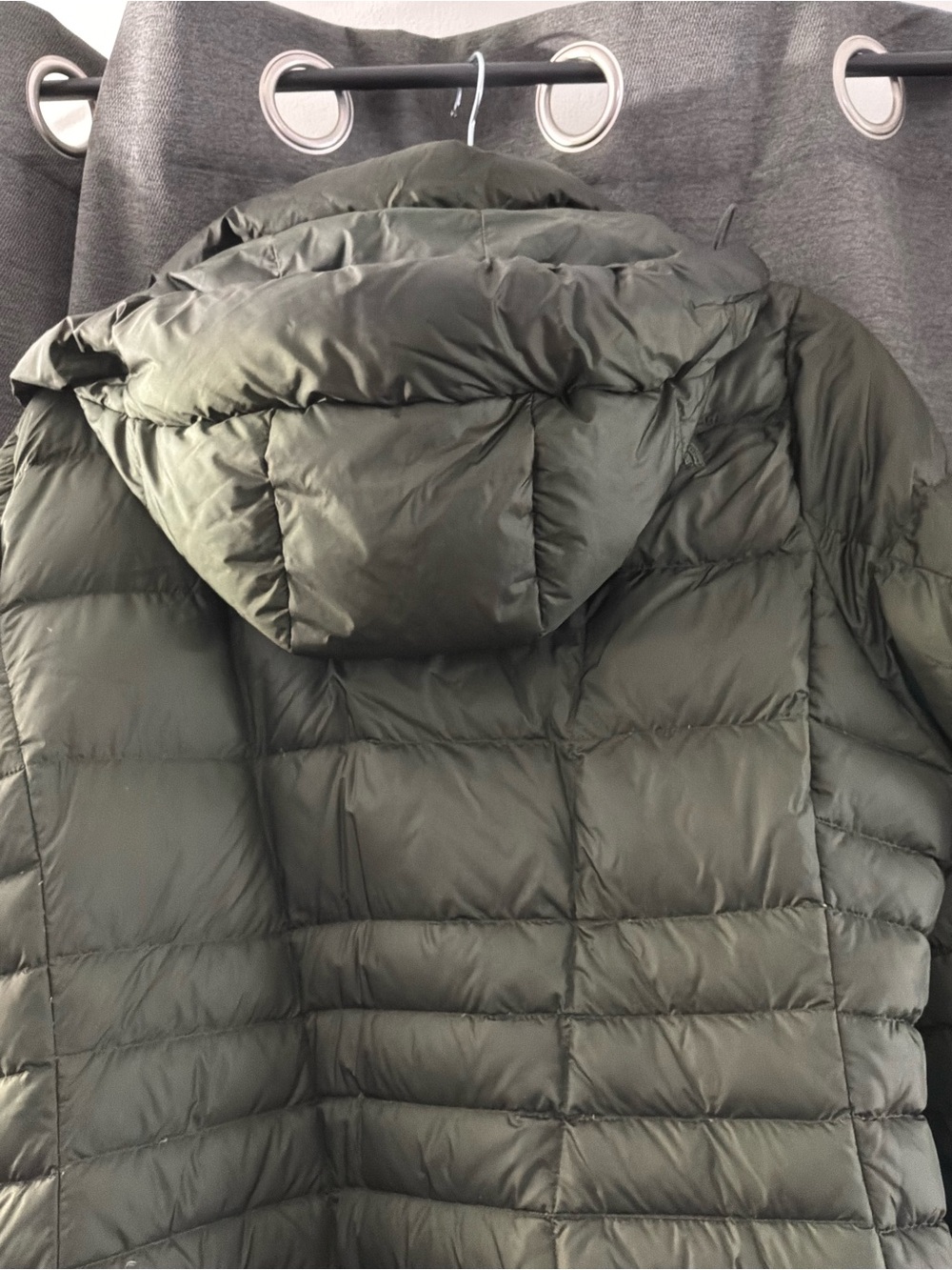 The North Face Women's Olive Green Long Down Puffer Coat with Hood - Picture 7 of 7